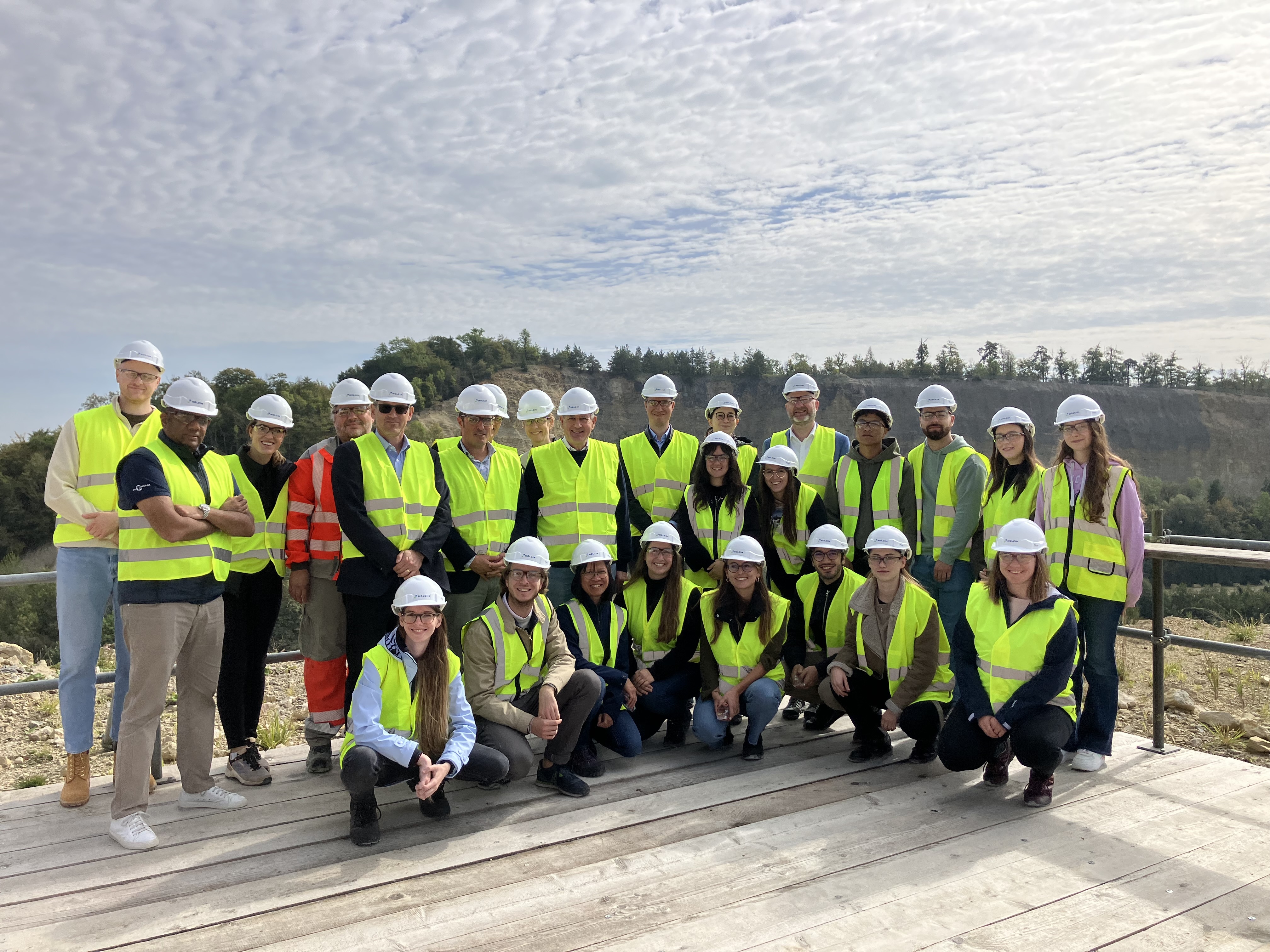 Master students of the faculty visit the Siggenthal cement plant of Holcim